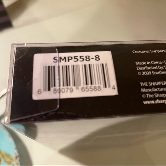 SHARPER IMAGE Touch MP3 Video Player 8 GB -Brand new - Picture 9 of 9